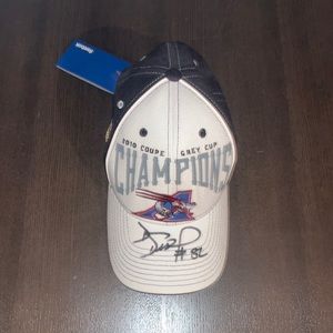 Montreal Allouettes 2010 Grey Cup Champions hat signed by #82 Danny Desriveaux.
